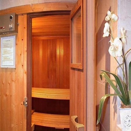 Hotel Le Festival Cannes Bagian luar foto